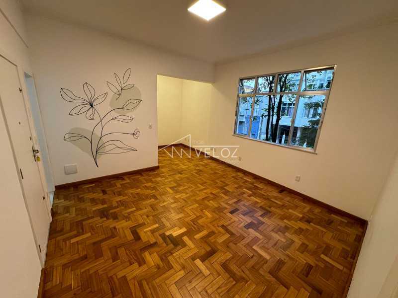 Apartamento à venda com 2 quartos, 70m² - Foto 27