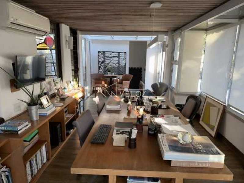 Casa à venda com 4 quartos, 354m² - Foto 9