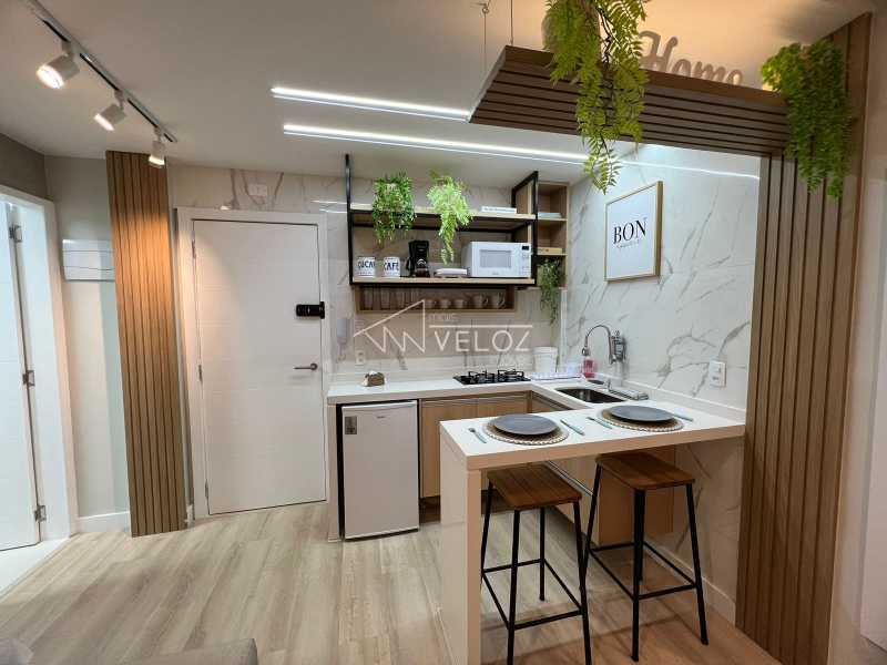 Kitnet e Studio à venda com 1 quarto, 24m² - Foto 2