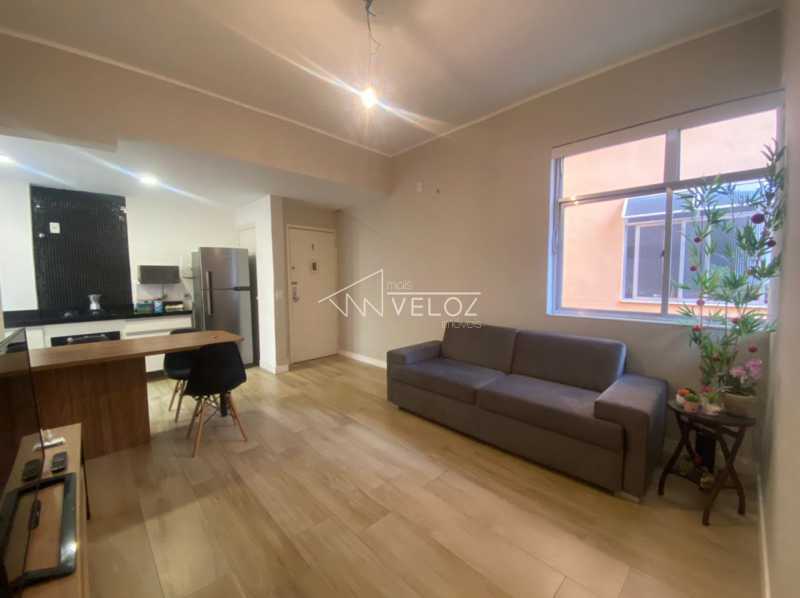 Apartamento à venda com 2 quartos, 76m² - Foto 2