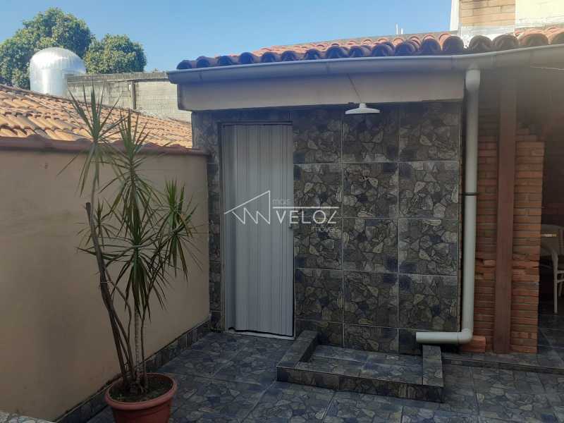 Casa à venda com 3 quartos, 80m² - Foto 3