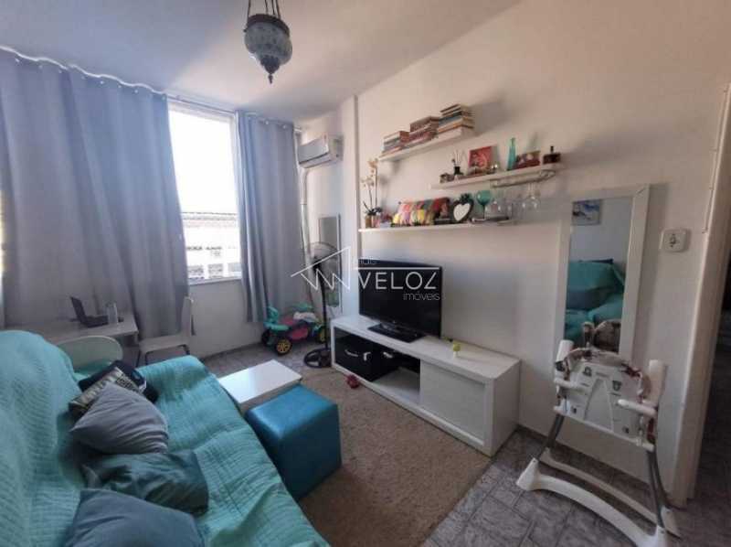 Apartamento à venda com 2 quartos, 77m² - Foto 2