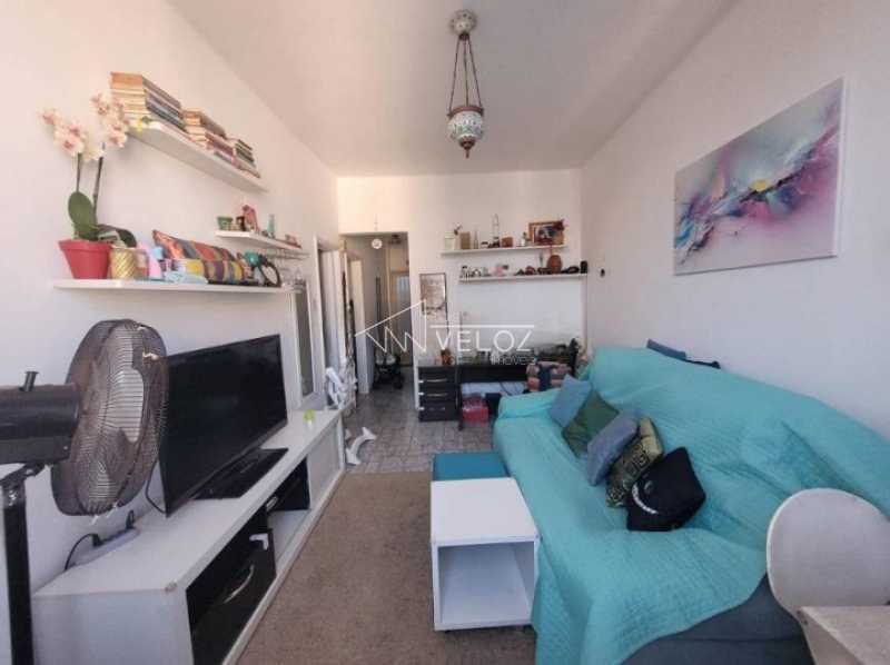 Apartamento à venda com 2 quartos, 77m² - Foto 1