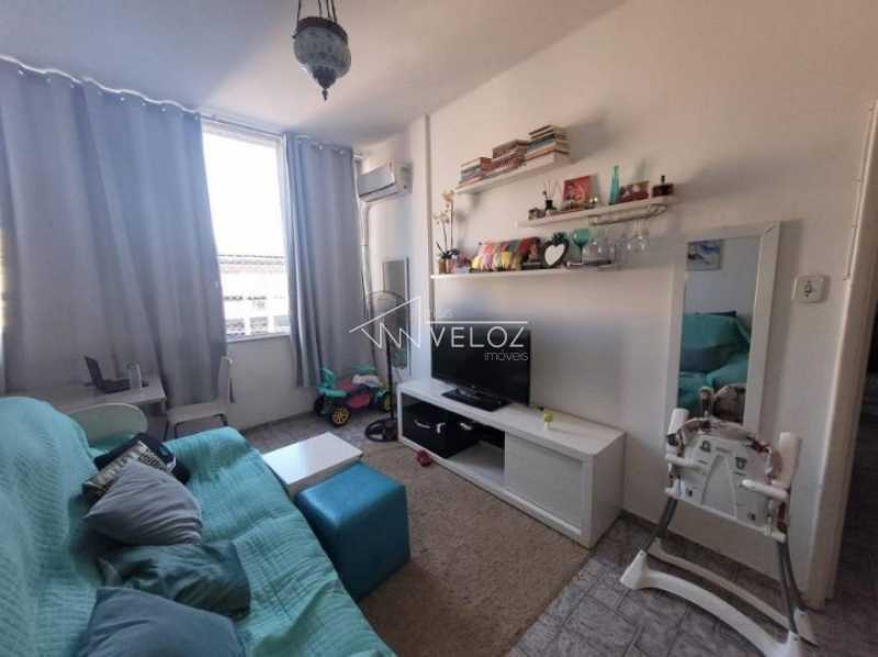 Apartamento à venda com 2 quartos, 77m² - Foto 3