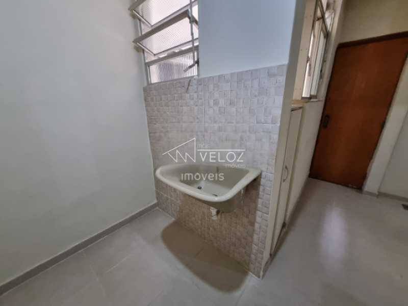 Apartamento à venda com 2 quartos, 65m² - Foto 15