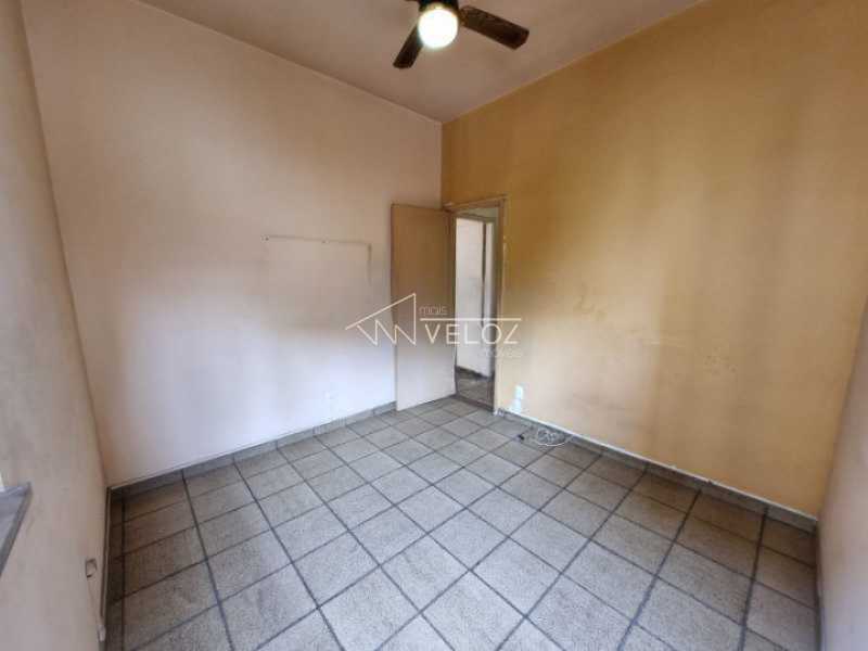 Apartamento à venda com 2 quartos, 65m² - Foto 17