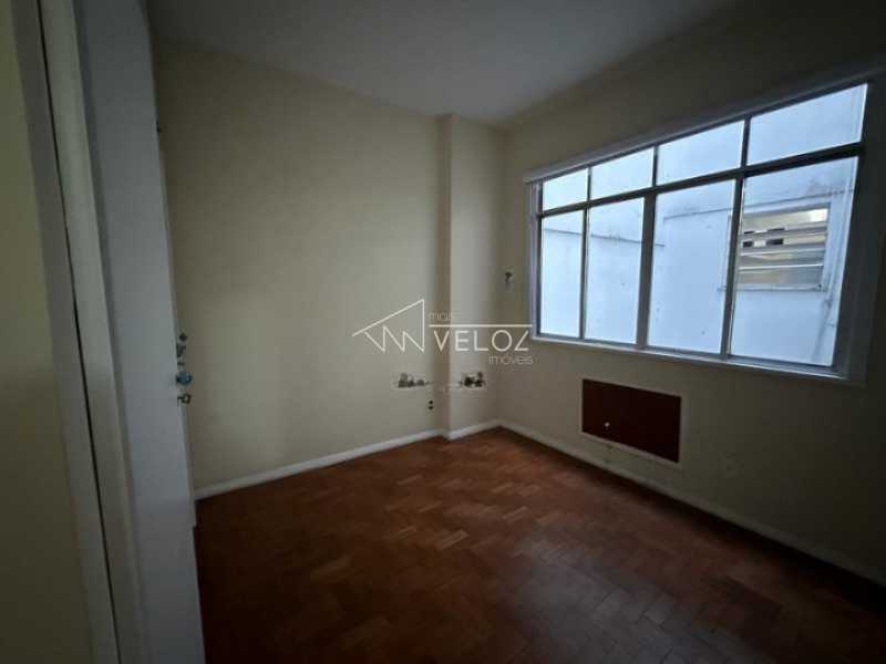 Apartamento à venda com 3 quartos, 130m² - Foto 13