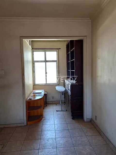 Apartamento à venda com 1 quarto, 120m² - Foto 4