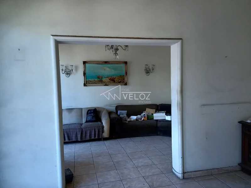 Apartamento à venda com 1 quarto, 120m² - Foto 3