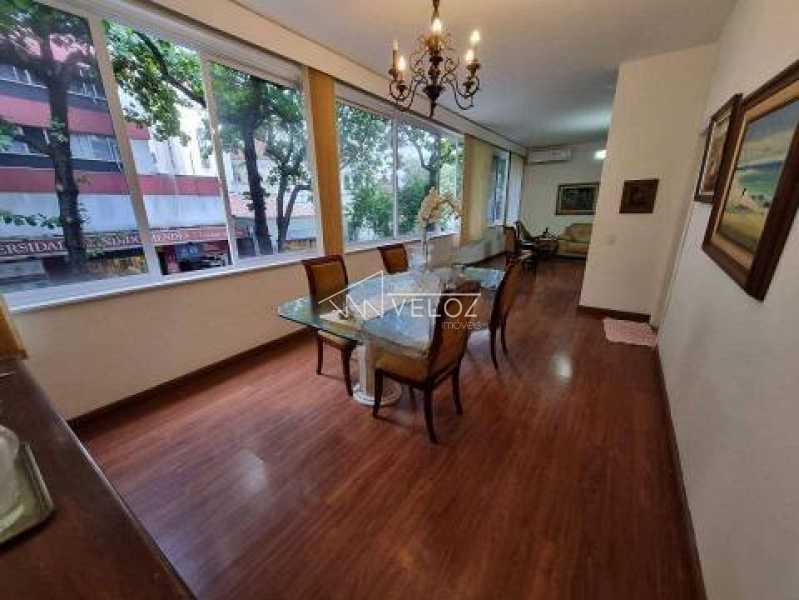 Apartamento à venda com 3 quartos, 140m² - Foto 4