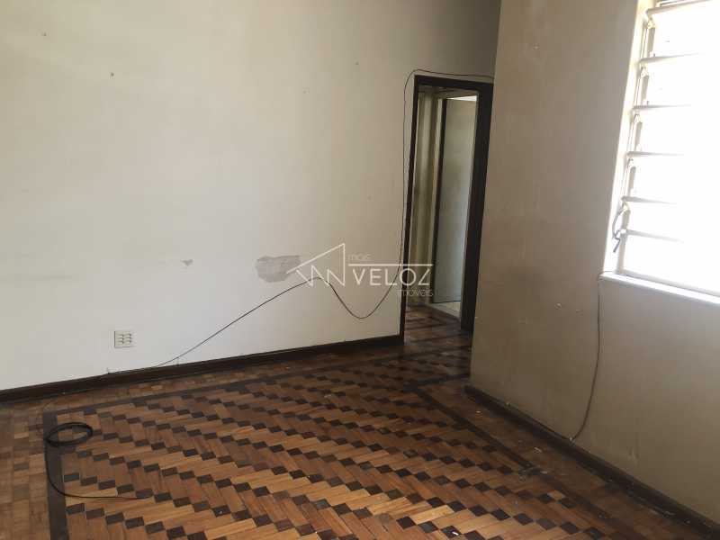 Apartamento à venda com 2 quartos, 82m² - Foto 13