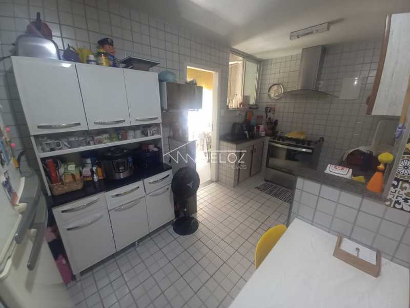 Apartamento à venda com 2 quartos, 105m² - Foto 12