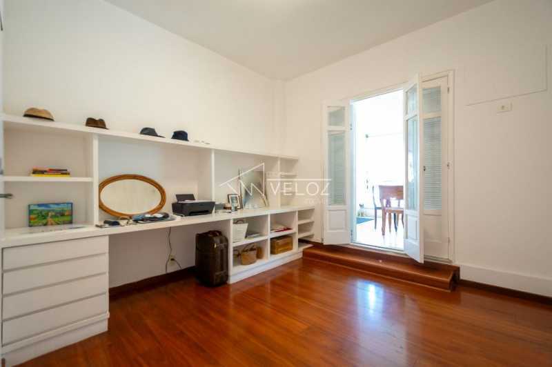 Apartamento à venda com 4 quartos, 199m² - Foto 8