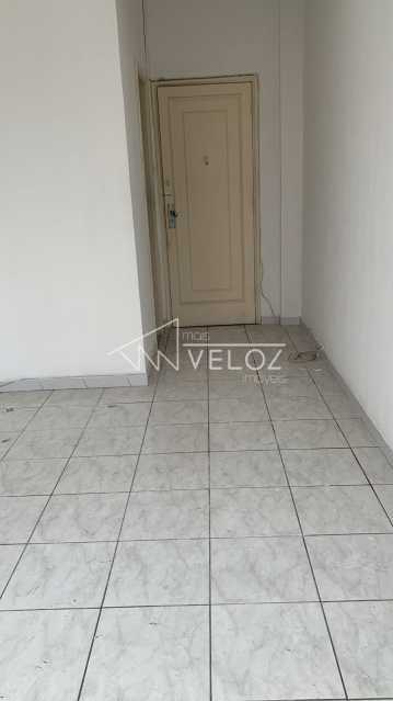 Apartamento à venda com 1 quarto, 36m² - Foto 11