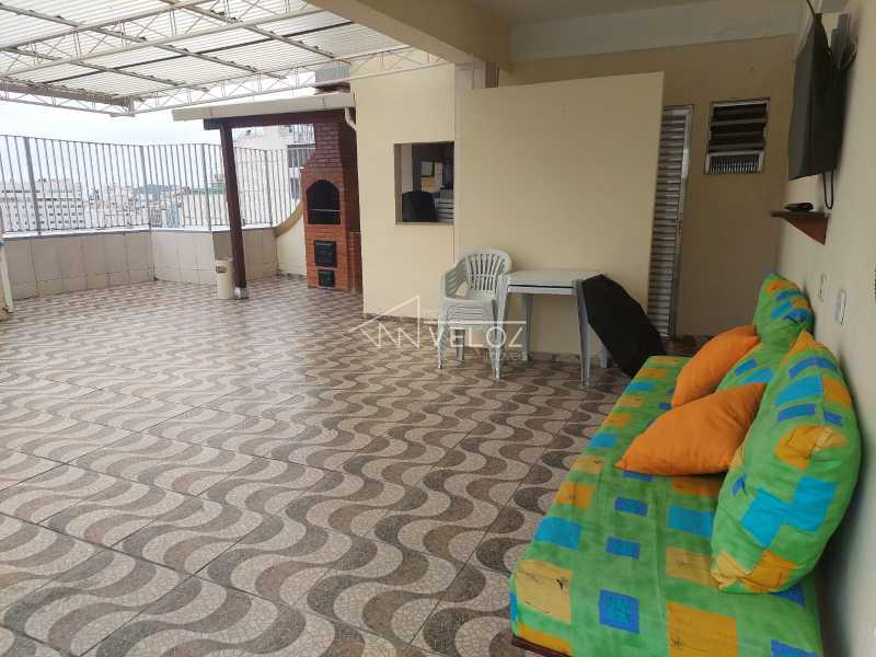 Apartamento à venda com 2 quartos, 70m² - Foto 19