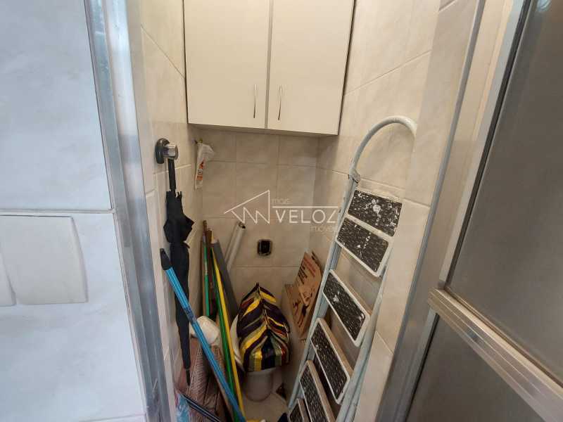 Apartamento à venda com 2 quartos, 70m² - Foto 18