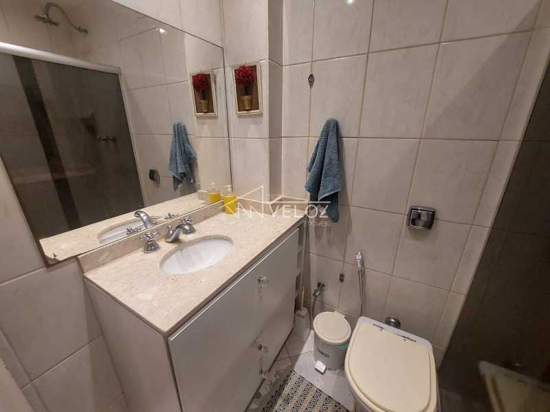 Apartamento à venda com 2 quartos, 70m² - Foto 17