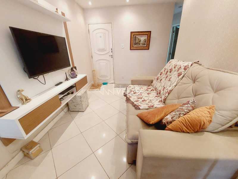 Apartamento à venda com 2 quartos, 70m² - Foto 1