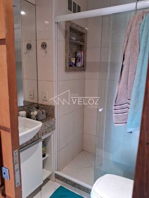 Apartamento à venda com 2 quartos, 66m² - Foto 17