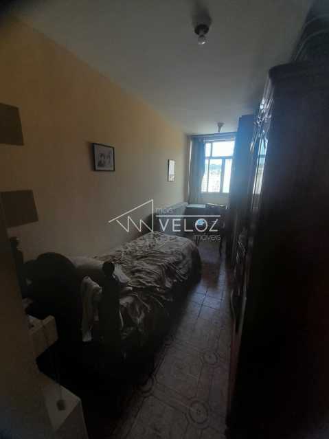 Apartamento à venda com 2 quartos, 80m² - Foto 2