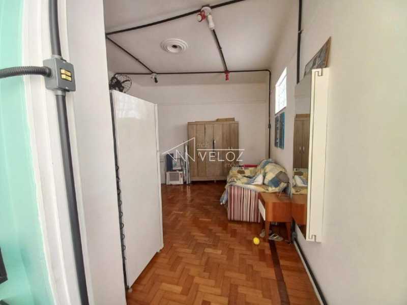 Apartamento à venda com 2 quartos, 86m² - Foto 4