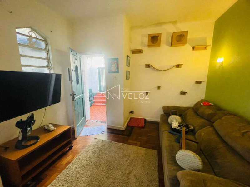 Apartamento à venda com 3 quartos, 90m² - Foto 3