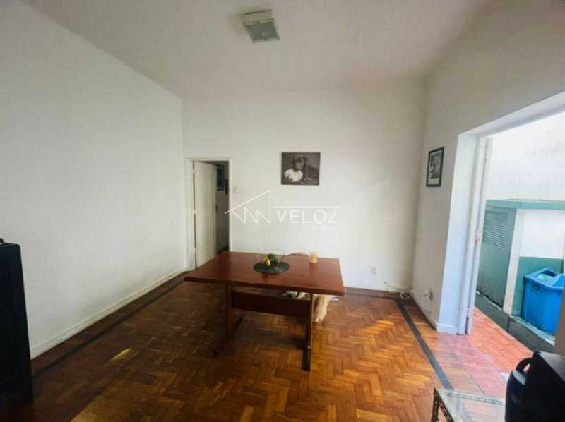 Apartamento à venda com 3 quartos, 90m² - Foto 2