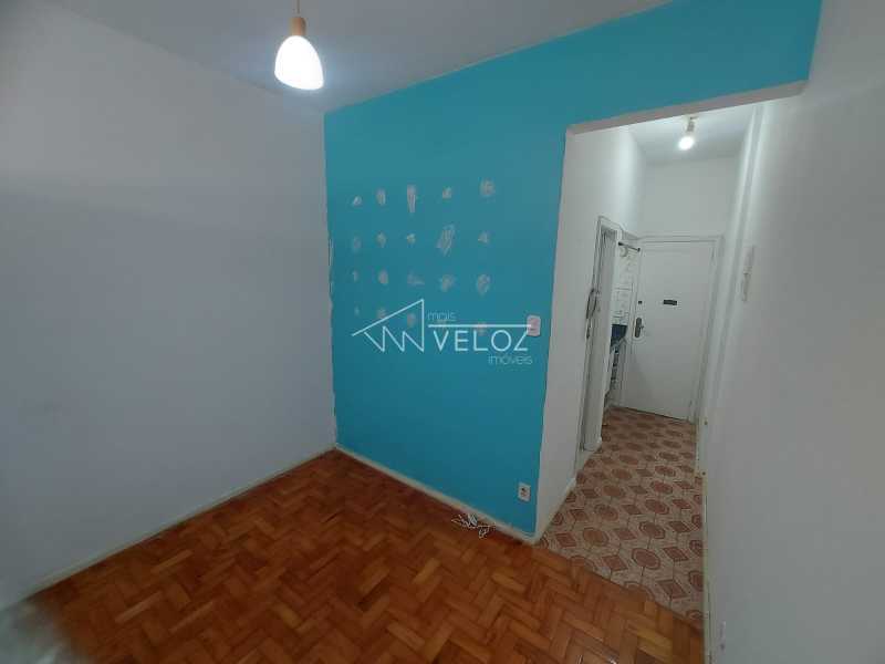 Kitnet e Studio à venda, 25m² - Foto 1