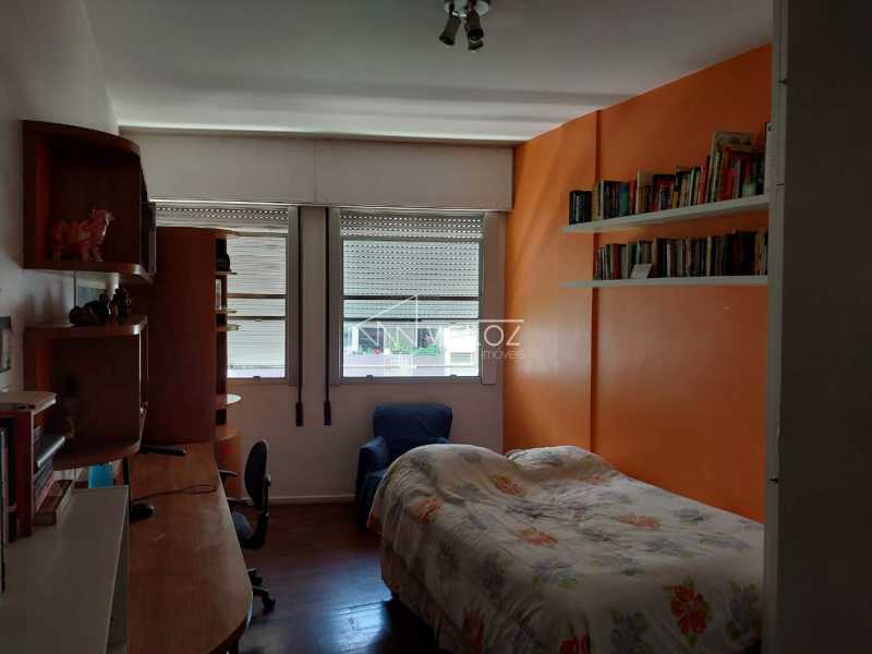 Apartamento à venda com 4 quartos, 206m² - Foto 7