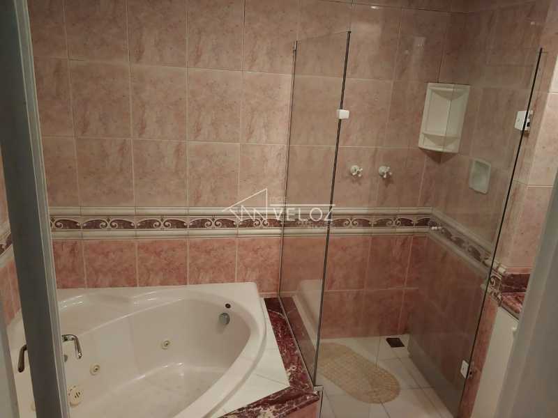 Apartamento à venda com 4 quartos, 206m² - Foto 16