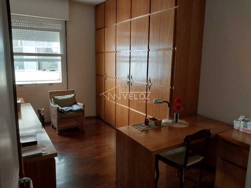 Apartamento à venda com 4 quartos, 206m² - Foto 10