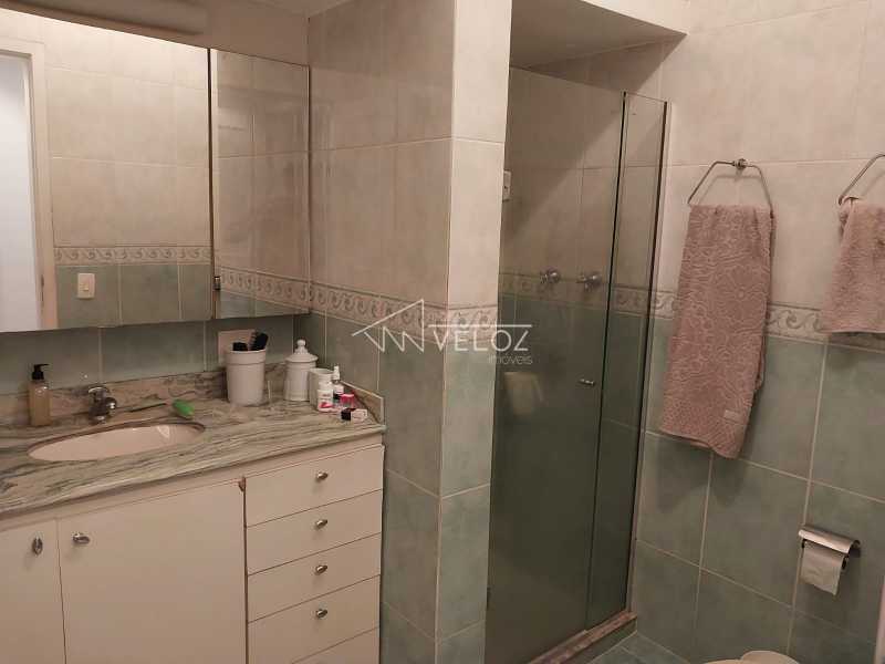 Apartamento à venda com 4 quartos, 206m² - Foto 17