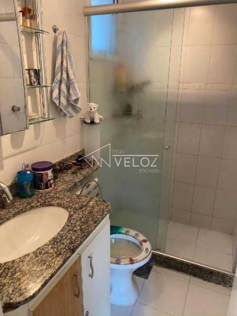 Apartamento à venda com 2 quartos, 70m² - Foto 4