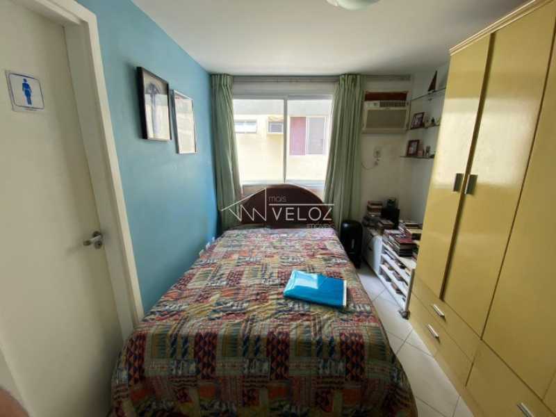 Apartamento à venda com 2 quartos, 70m² - Foto 9