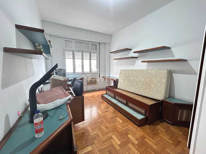 Apartamento à venda com 3 quartos, 123m² - Foto 11