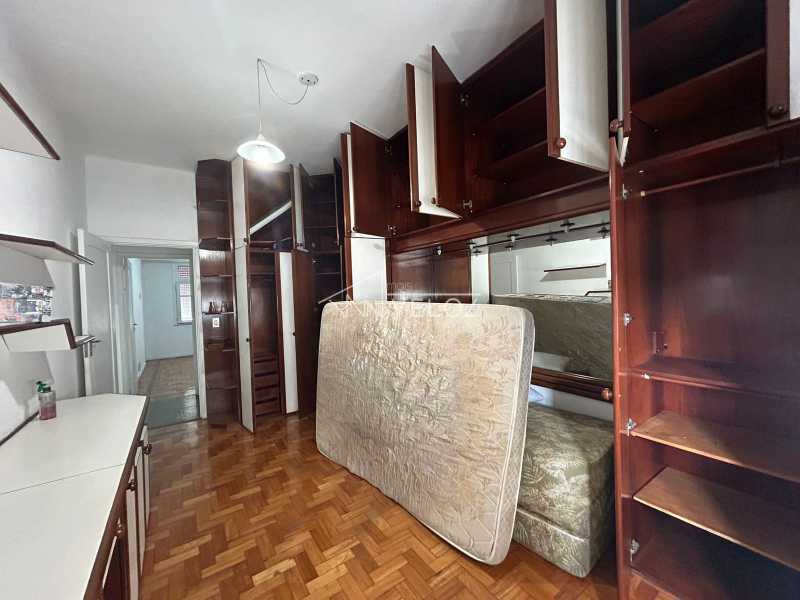 Apartamento à venda com 3 quartos, 123m² - Foto 15