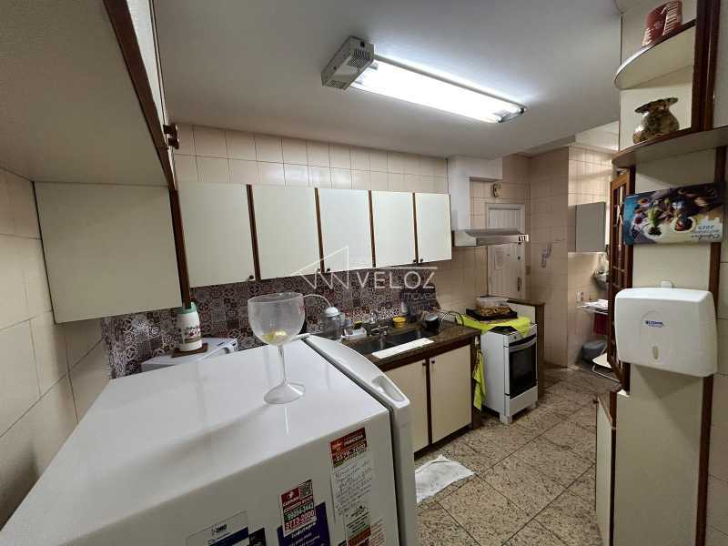 Apartamento à venda com 3 quartos, 123m² - Foto 23