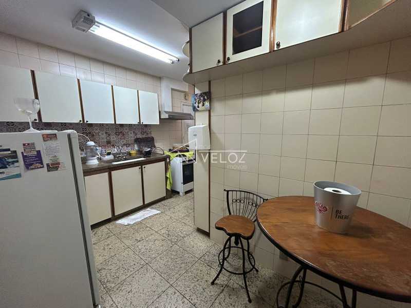 Apartamento à venda com 3 quartos, 123m² - Foto 28