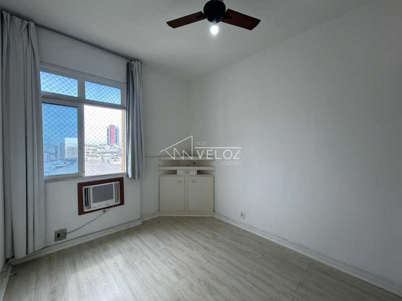 Apartamento à venda com 1 quarto, 55m² - Foto 11