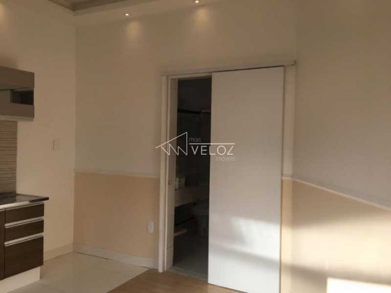 Apartamento à venda com 1 quarto, 29m² - Foto 9