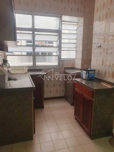 Apartamento à venda com 2 quartos, 70m² - Foto 1