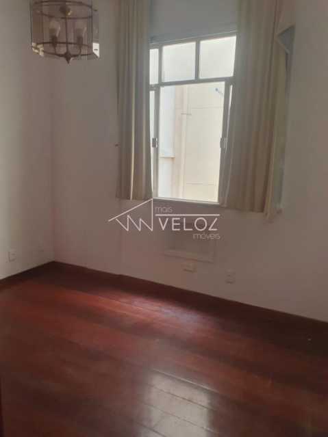 Apartamento à venda com 2 quartos, 70m² - Foto 5