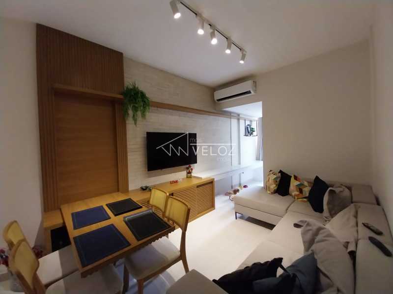 Apartamento à venda com 2 quartos, 70m² - Foto 3