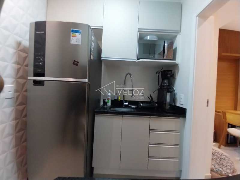 Apartamento à venda com 2 quartos, 70m² - Foto 18