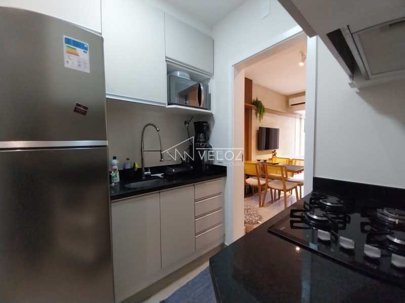 Apartamento à venda com 2 quartos, 70m² - Foto 19