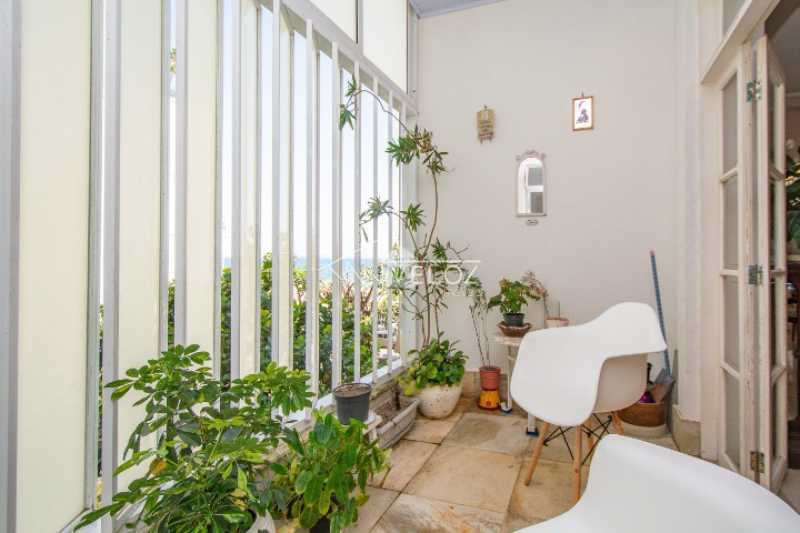 Apartamento à venda com 4 quartos, 219m² - Foto 17