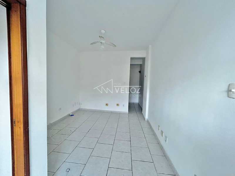 Apartamento à venda com 1 quarto, 45m² - Foto 4