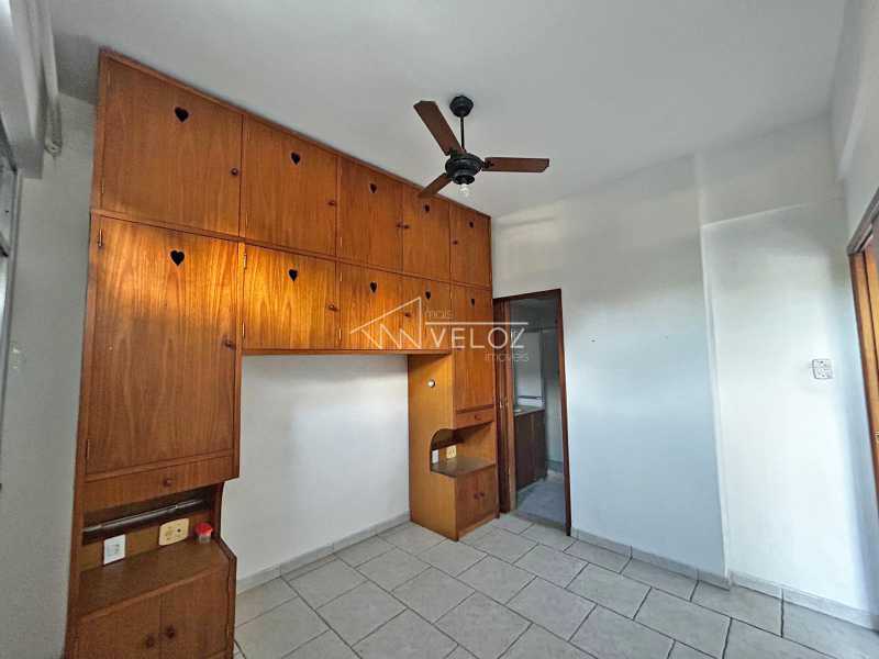 Apartamento à venda com 1 quarto, 45m² - Foto 11