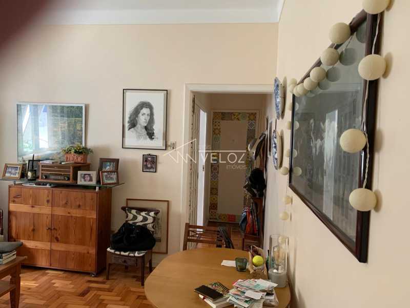 Apartamento à venda com 2 quartos, 66m² - Foto 4