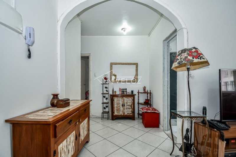 Apartamento à venda com 2 quartos, 67m² - Foto 5